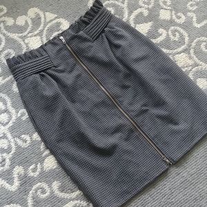 👗REITMANS HOUNDSTOOTH SKIRT SIZE LARGE